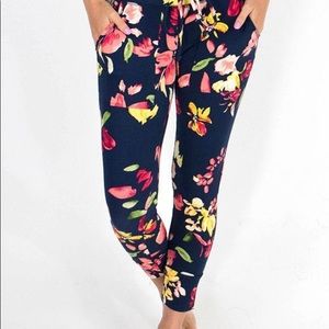 Grace & Lace Summer Weight cropped live in lounger